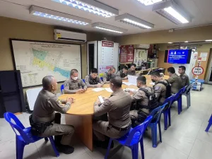 ประชุม เจ้าหน้าที่ทุกสายงาน เพื่อร่วมประเมิน IIT และมอบหมายหัวหน้าทุกสายงานดำเนินการ ติดตามผลการดำเนินการ และขอข้อมูลด้านต่างๆ เพื่อประกอบในการประเมิน ITA ประจำปีงบประมาณ พ.ศ.2568